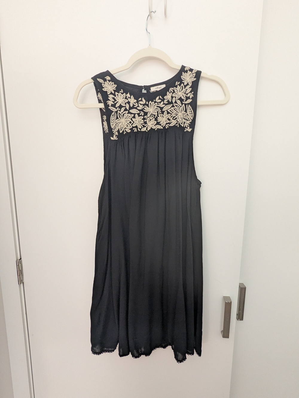 Wilfred Aritzia Black Dress with Cream Floral Embroidery
